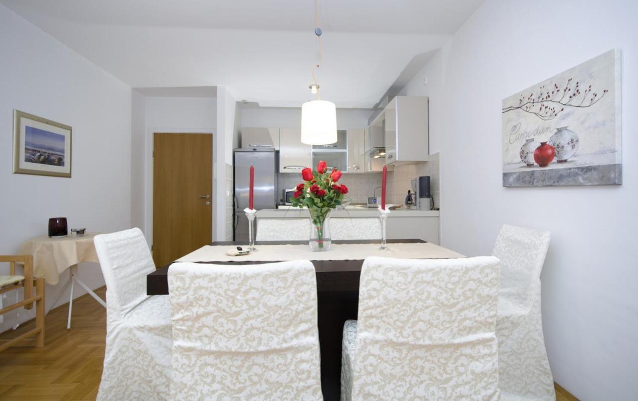 Apartment Zovko Makarska Ngoại thất bức ảnh
